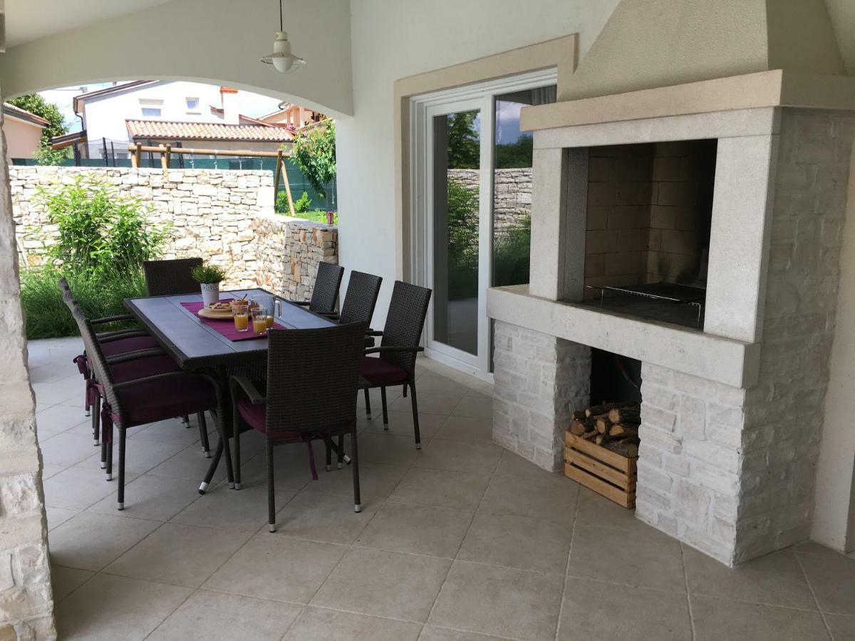 Villa Blanca With A Heated Private Pool Ruzici  Eksteriør bilde