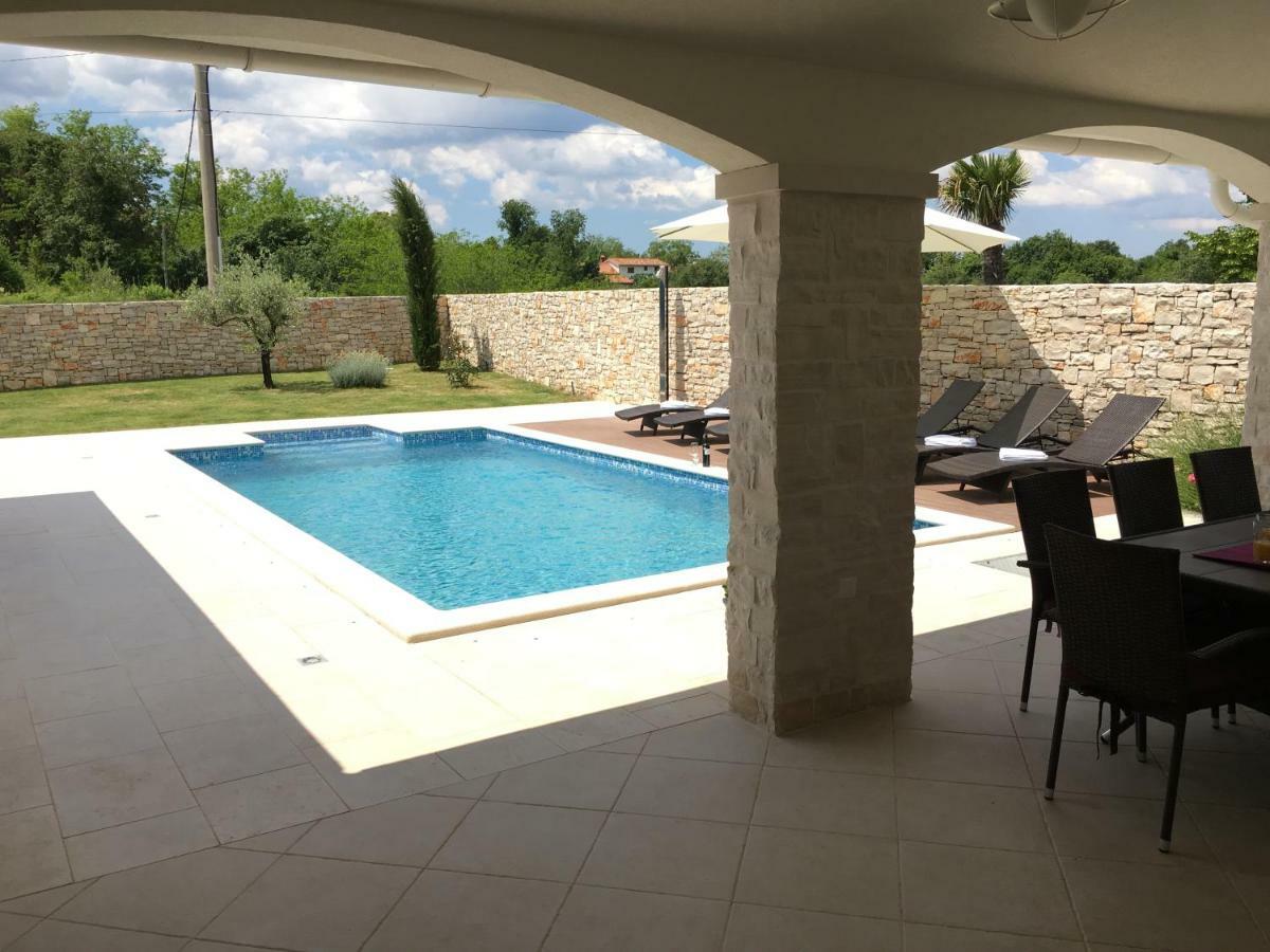 Villa Blanca With A Heated Private Pool Ruzici  Eksteriør bilde